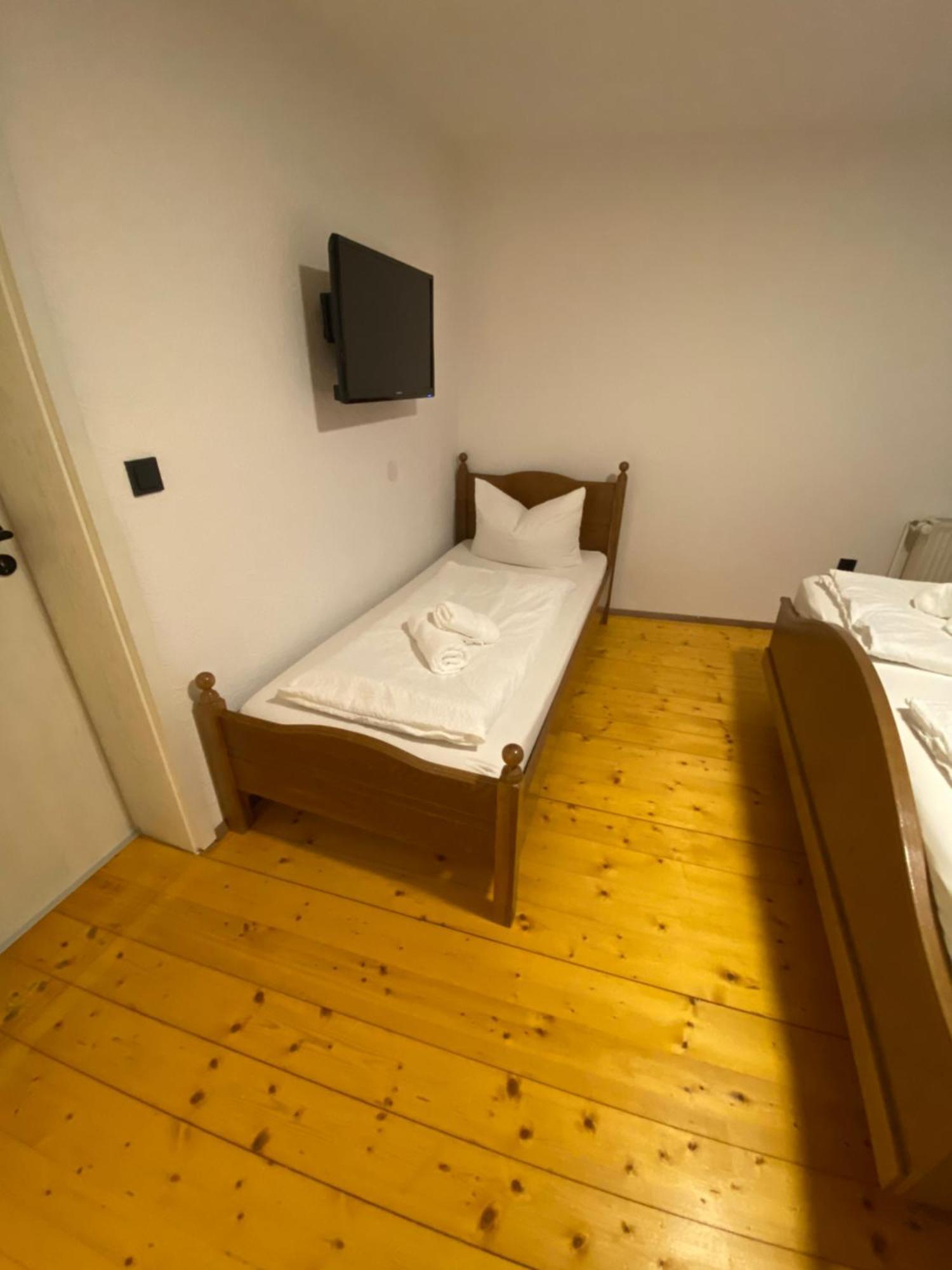 Gasthof Zum Goldenen Schiff - Lehm, Stil & Altstadtflair Марктбрайт Экстерьер фото